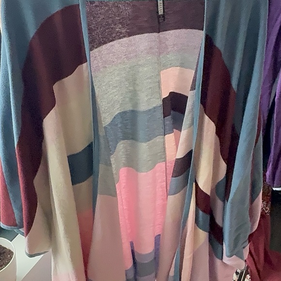 Multicolor Striped Open Cardigan - Picture 3 of 3